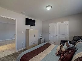 5bedroom  in Crestwood, IL (Photo 9 of 12)