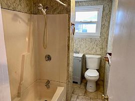 Charming 3 Bedroom Apt in Fall River, MA (Photo 6 of 6)