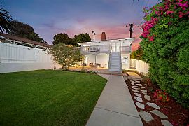 Classic Laguna Beach Cottage 2 Bedroom in Laguna Beach, CA (Photo 5 of 12)