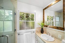 Classic Laguna Beach Cottage 2 Bedroom in Laguna Beach, CA (Photo 6 of 12)