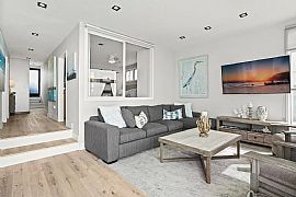 Ultimate Beachfront Hideaway in Laguna Beach, CA (Photo 5 of 12)