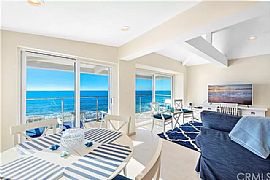 Charming 1 Bedroom Apartment in Laguna Beach, CA (Photo 3 of 12)