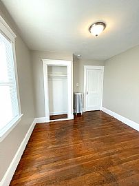 Beautiful, Remodeled 1 Bed/1 Bath in Quincy Center!  -1st Floor in Quincy, MA (Photo 4 of 10)