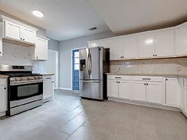 Stunning Single Family Home  in Memphis, TN (Photo 4 of 10)