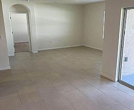 1707 Johnson Pointe Dr, Plant City, Fl 33566 in Plant City, FL (Photo 5 of 6)