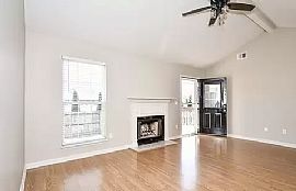 Fabulous 3 Bedroom Home in Louisville, KY (Photo 3 of 7)