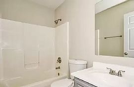 Fabulous 3 Bedroom Home in Louisville, KY (Photo 6 of 7)