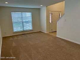 Fabulous 3 Bedroom Home in Louisville, KY (Photo 3 of 9)