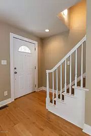 Fabulous 3 Bedroom Home in Louisville, KY (Photo 3 of 9)