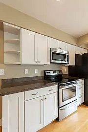 Fabulous 3 Bedroom Home in Louisville, KY (Photo 6 of 9)