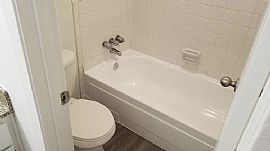 1200 W 40th St in Austin, TX (Photo 4 of 10)