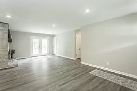 A Charming 3 Bedroom Home in Hixson, TN (Photo 2 of 8)