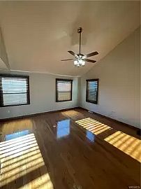 A Charming 3 Bedroom Home in Buffalo, NY (Photo 3 of 11)