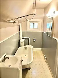 Georgous 3 Bedroom Home in Buffalo, NY (Photo 10 of 10)