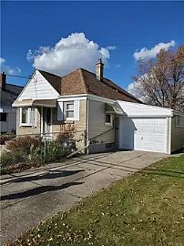 Fabulous 2 Bedroom Home in Buffalo, NY