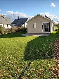 Fabulous 2 Bedroom Home in Buffalo, NY (Photo 10 of 10)