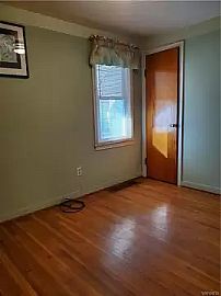 Fabulous 2 Bedroom Home in Buffalo, NY (Photo 3 of 10)