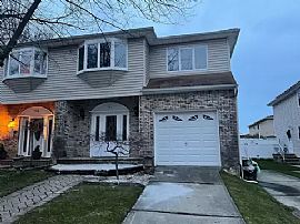 A Charming 2 Bedroom Home in Staten Island, NY