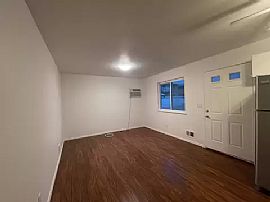 A Charming 2 Bedroom Home in Staten Island, NY (Photo 3 of 6)