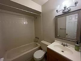 A Charming 2 Bedroom Home in Staten Island, NY (Photo 6 of 6)