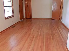 4308 Hunt Dr Nw, Huntsville, Al 35816 in Huntsville, AL (Photo 4 of 12)