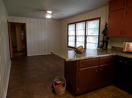 4308 Hunt Dr Nw, Huntsville, Al 35816 in Huntsville, AL (Photo 6 of 12)