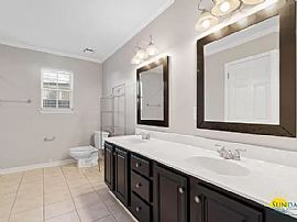 Nice 3 Bedroom Home in Mary Esther, FL (Photo 6 of 9)