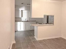 1017 Summerville St Mobile, Al 36617 in Mobile, AL (Photo 5 of 7)