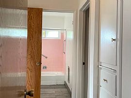 Charming 2 Bedroom Home  in San Pedro, CA (Photo 11 of 11)