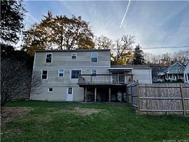 191 Maple Ave, Uncasville, Ct 06382 in Uncasville, CT