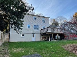 191 Maple Ave, Uncasville, Ct 06382 in Uncasville, CT (Photo 2 of 12)