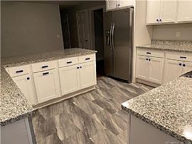 191 Maple Ave, Uncasville, Ct 06382 in Uncasville, CT (Photo 3 of 12)