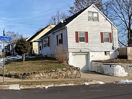 567 Queen St, Bridgeport, Ct 06606 in Bridgeport, CT