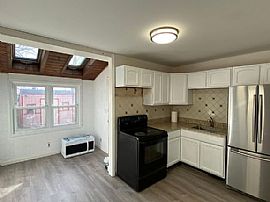 567 Queen St, Bridgeport, Ct 06606 in Bridgeport, CT (Photo 6 of 11)