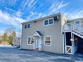 Apartment For Rent in Lake Lincolndale, NY (Photo 3 of 9)