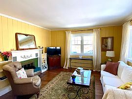 14 Caswell St, South Kingstown, Ri 02879 in South Kingstown, RI (Photo 11 of 12)