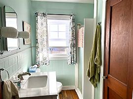 14 Caswell St, South Kingstown, Ri 02879 in South Kingstown, RI (Photo 9 of 12)