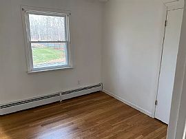 4 Blissdale Ave, Cumberland, Ri 02864 in Cumberland, RI (Photo 5 of 11)