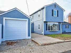 22 Dickinson Ave, North Providence, Ri 02904 in North Providence, RI (Photo 2 of 12)