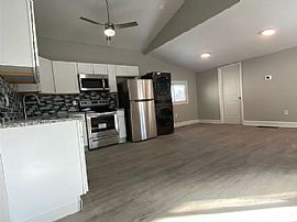 935 Marion Rd, Cheshire, Ct 06410 in Cheshire, CT (Photo 3 of 5)