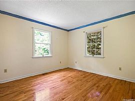 659 Tanner Marsh Rd, Guilford, Ct 06437 in Guilford, CT (Photo 11 of 12)