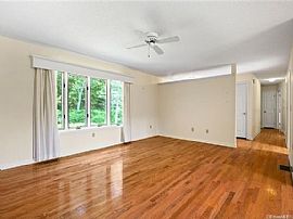 659 Tanner Marsh Rd, Guilford, Ct 06437 in Guilford, CT (Photo 5 of 12)