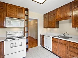 659 Tanner Marsh Rd, Guilford, Ct 06437 in Guilford, CT (Photo 7 of 12)