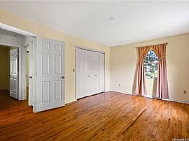 659 Tanner Marsh Rd, Guilford, Ct 06437 in Guilford, CT (Photo 9 of 12)