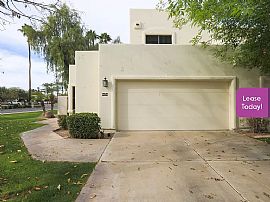 8876 S Heather Dr, Tempe, Az 85284 in Tempe, AZ (Photo 2 of 12)