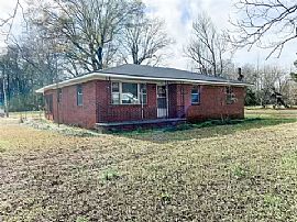 5015 Washington Ferry Rd, Montgomery, Al 36108 in Montgomery, AL