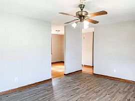 5015 Washington Ferry Rd, Montgomery, Al 36108 in Montgomery, AL (Photo 5 of 11)