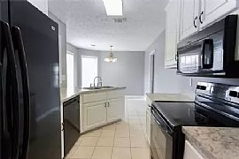 6725 Taylor Ridge Rd, Montgomery, Al 36116 in Montgomery, AL (Photo 4 of 10)