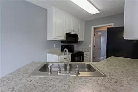 6725 Taylor Ridge Rd, Montgomery, Al 36116 in Montgomery, AL (Photo 5 of 10)