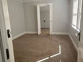 2140 Windsor Ave, Montgomery, Al 36107 in Montgomery, AL (Photo 6 of 7)